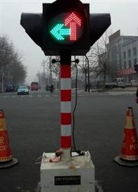移动交通信号灯